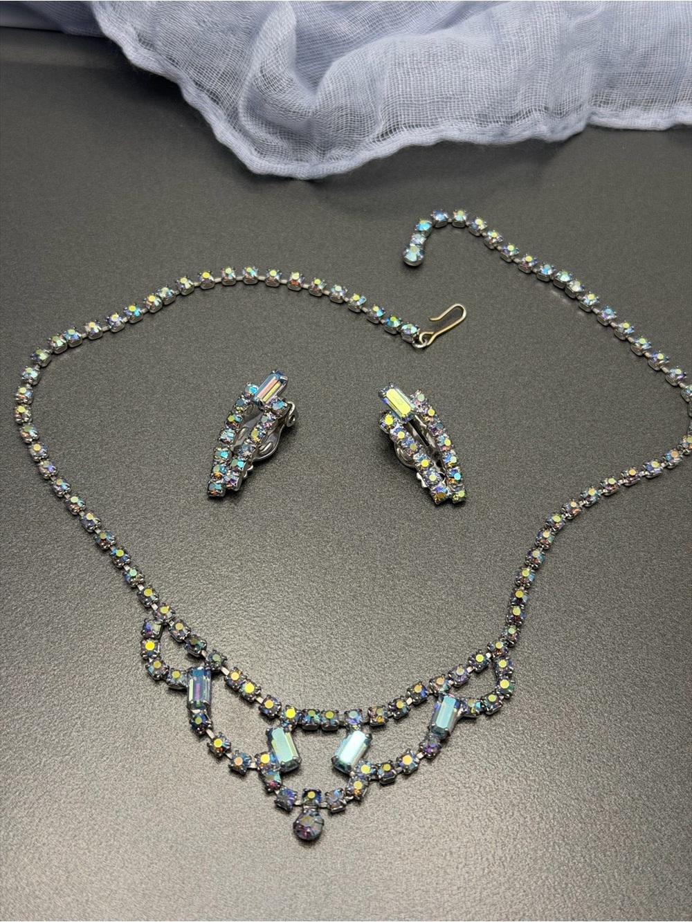 🔥2/$100 Vintage Art Deco Style Necklace  and Clip Earrings #3SET